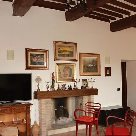 La Terrazza Sull'umbria 아파트 *